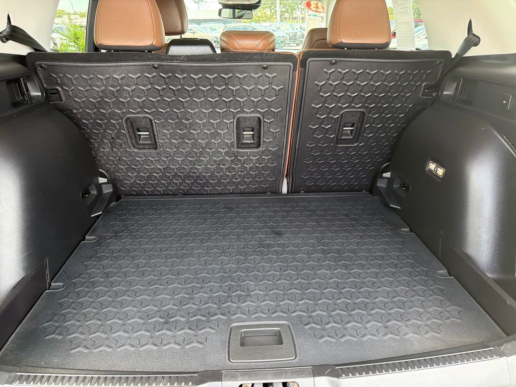 Used 2023 Black Ford Outer Banks image 17