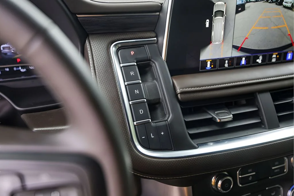 Used 2023 Beige GMC SLT image 21