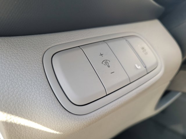 Certified Used 2025 Black Hyundai SEL image 19