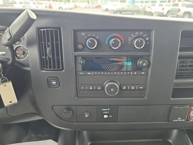 New 2026 Summit White GMC Work Van image 16