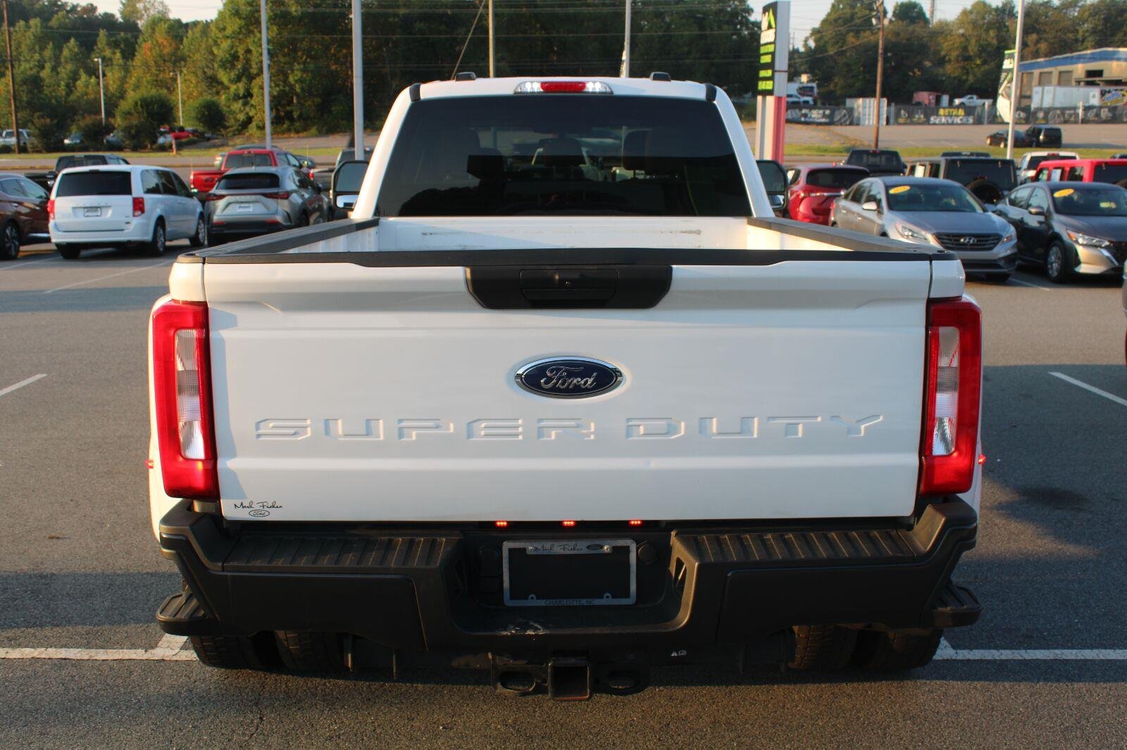 Used 2024 Oxford White Ford XLT image 7
