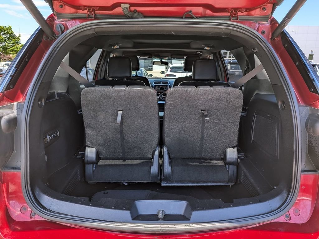 Used 2016 Red Ford Sport image 31