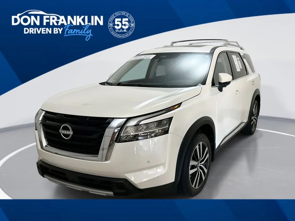 Used 2024 White Nissan Platinum image 1