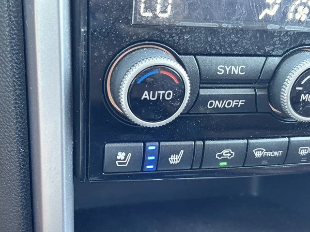 Used 2019 White Subaru Touring image 40