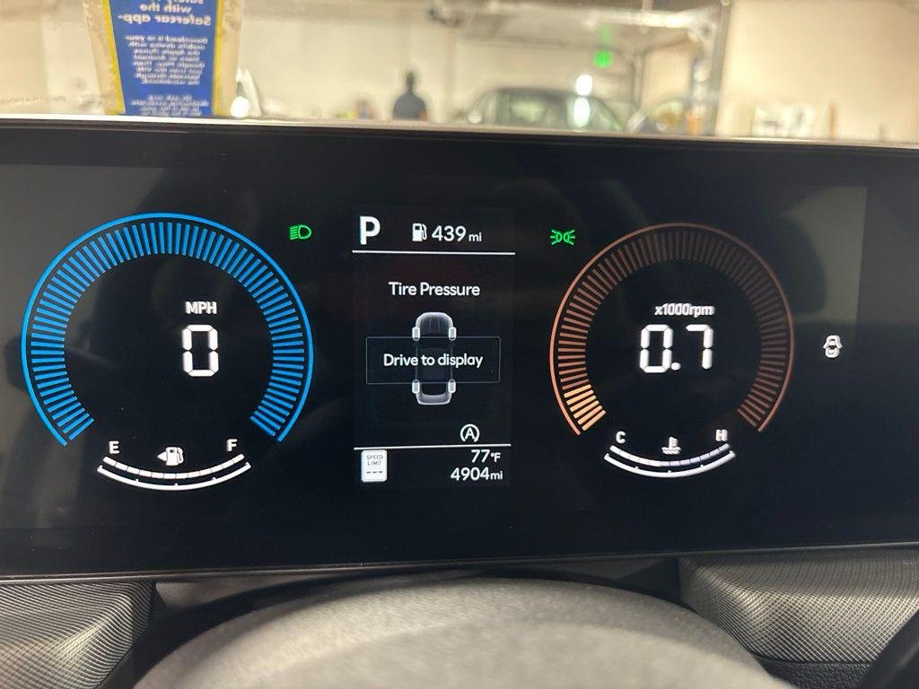 New 2026 White Hyundai SE image 16