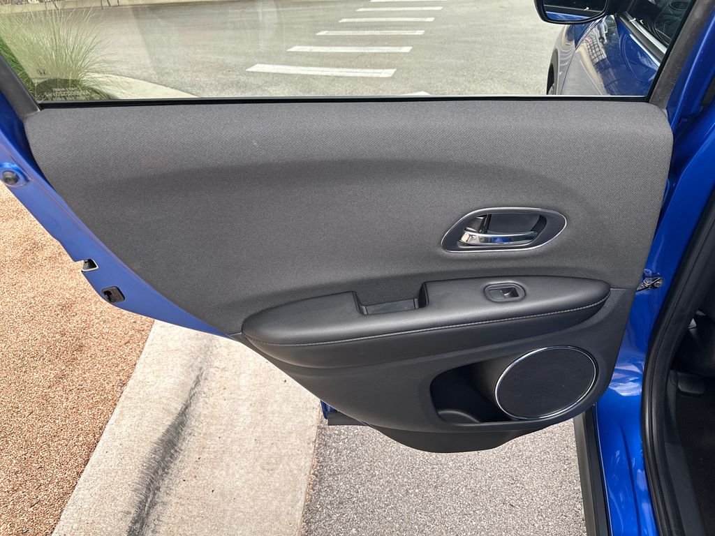 Used 2022  Honda EX image 28