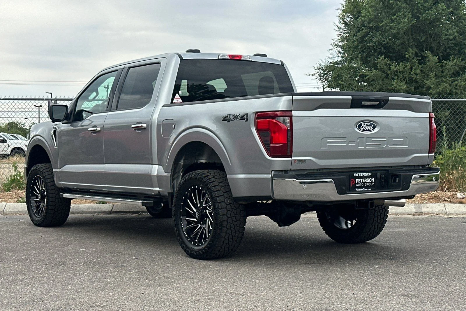 Used 2024 Silver Ford XLT image 5
