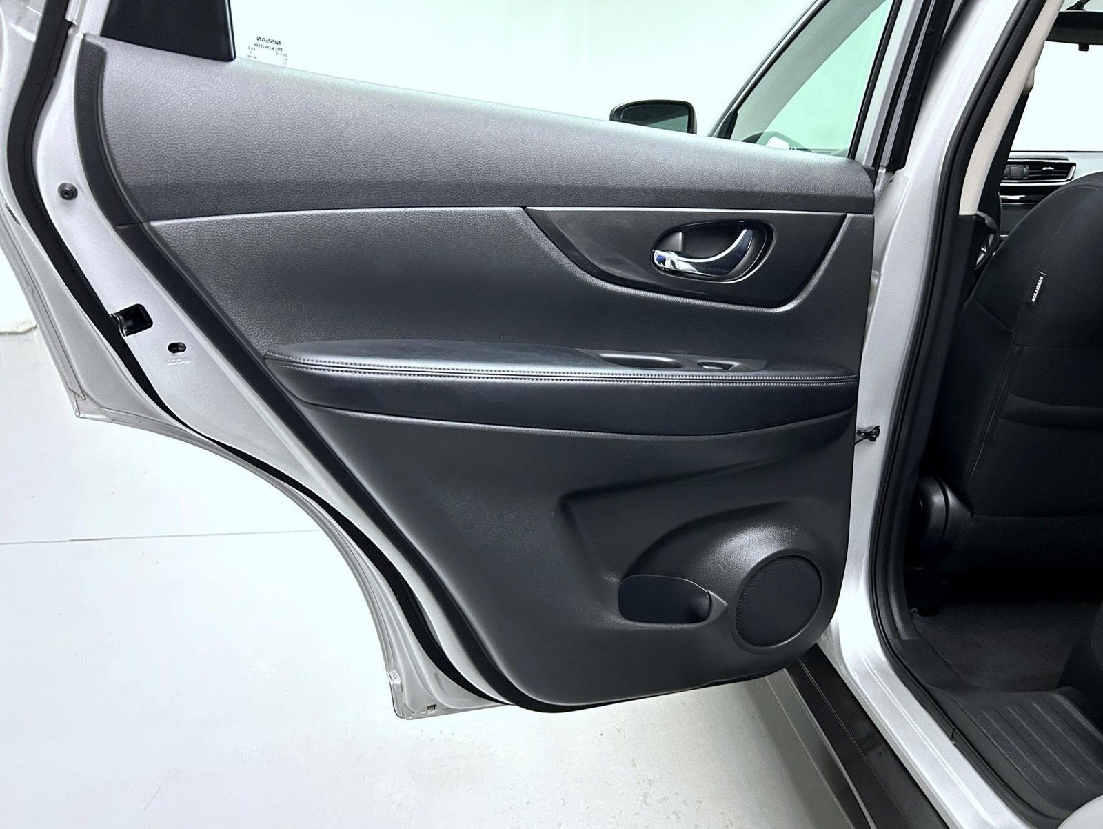 Used 2017 Silver Nissan S image 20