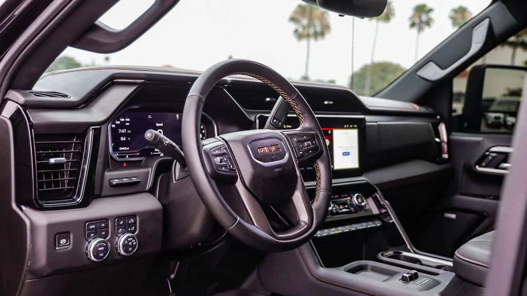 Used 2025 Black GMC AT4 image 23
