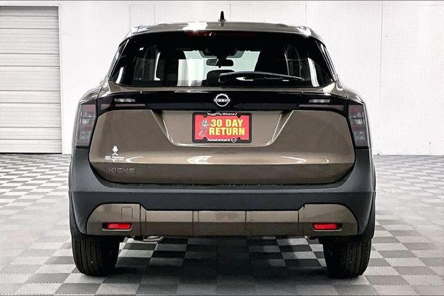 New 2027 Canyon Bronze Nissan S image 5