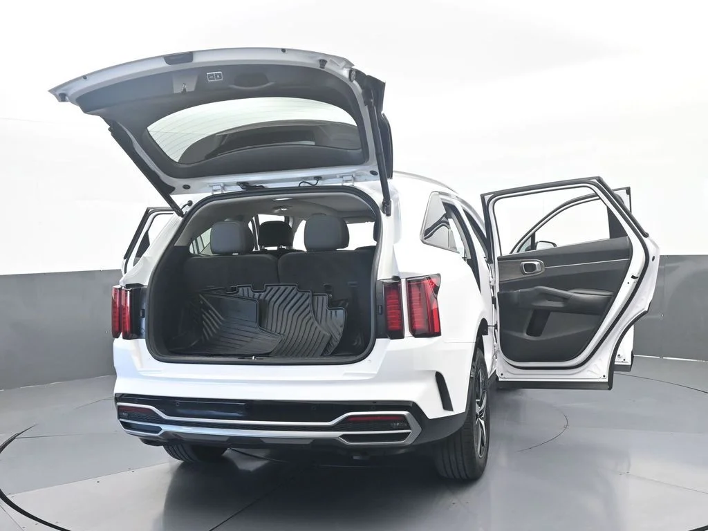 Used 2022 Glacial White Pearl Kia EX image 77