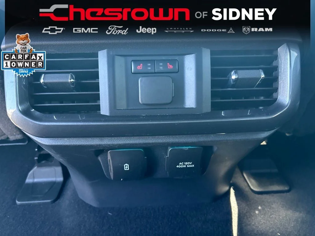 Used 2023 White Ford Lariat image 32