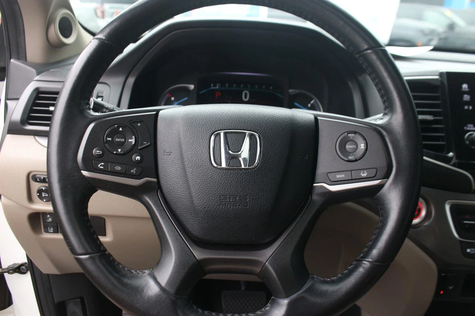 Used 2020 White Honda EX-L image 19