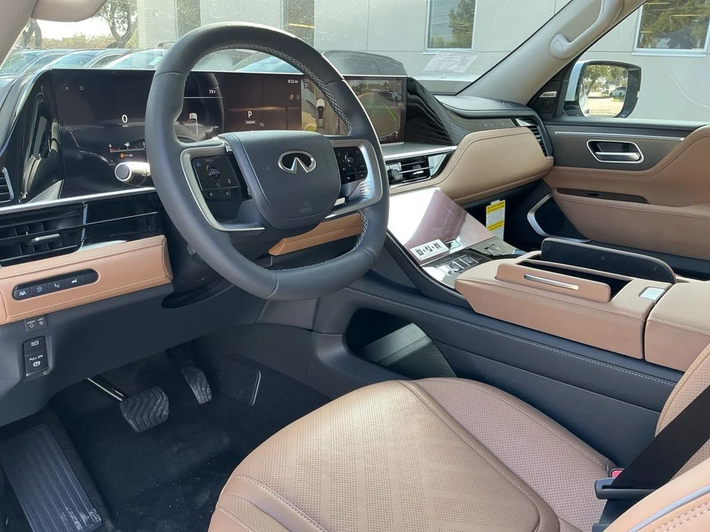 New 2026 RADIANT WHITE INFINITI Luxe 4WD image 21