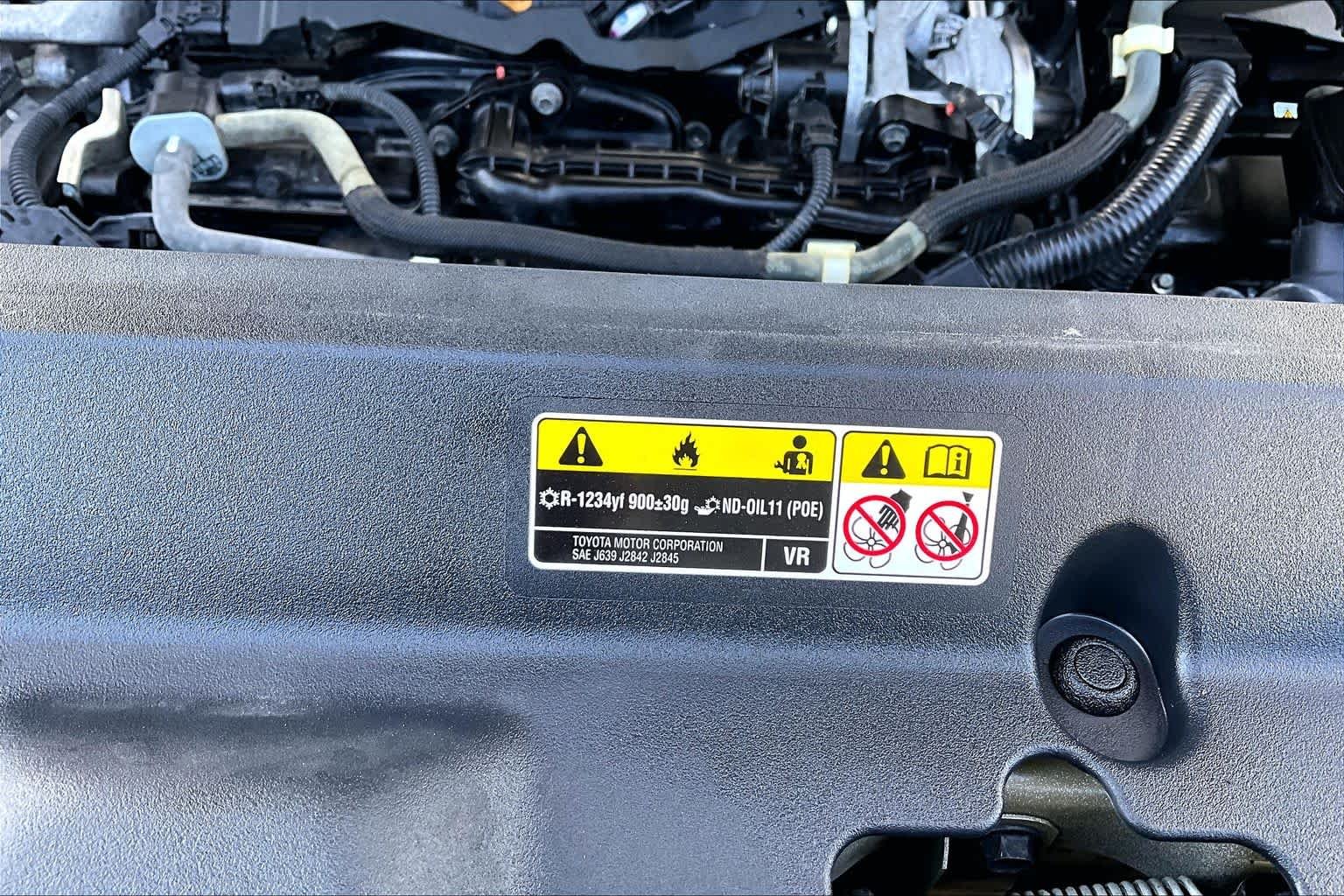 Used 2020 Blizzard Pearl Toyota Hybrid Platinum image 32