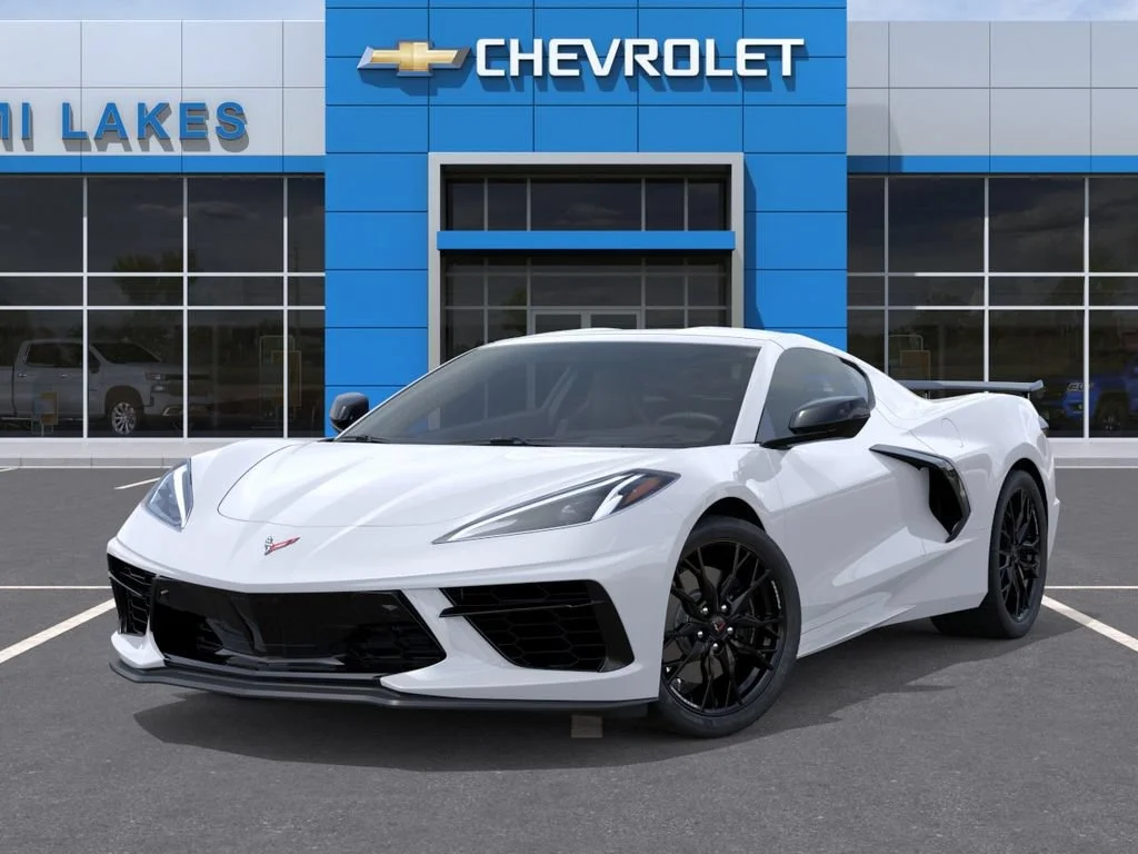 New 2027 Arctic White Chevrolet 2LT image 6