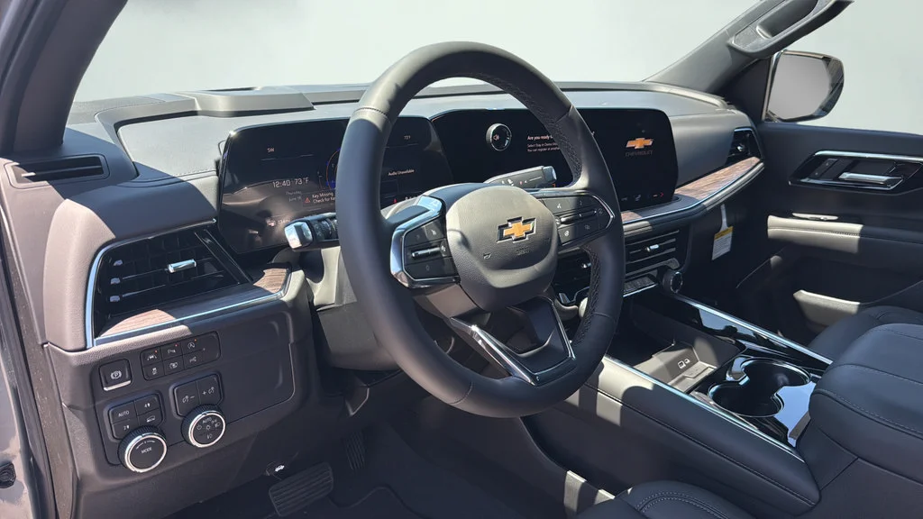 2026 Chevrolet Suburban LT - Photo 40