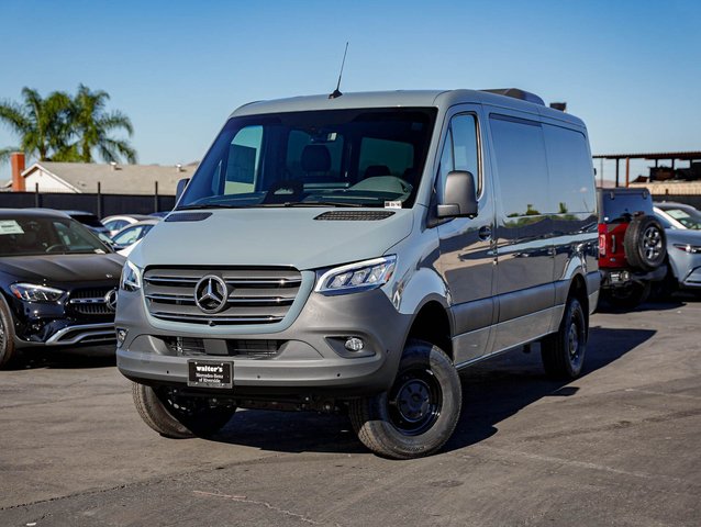 2026 Mercedes-Benz Sprinter Passenger Van 2500 Standard Roof I4 Diesel HO 144 AWD