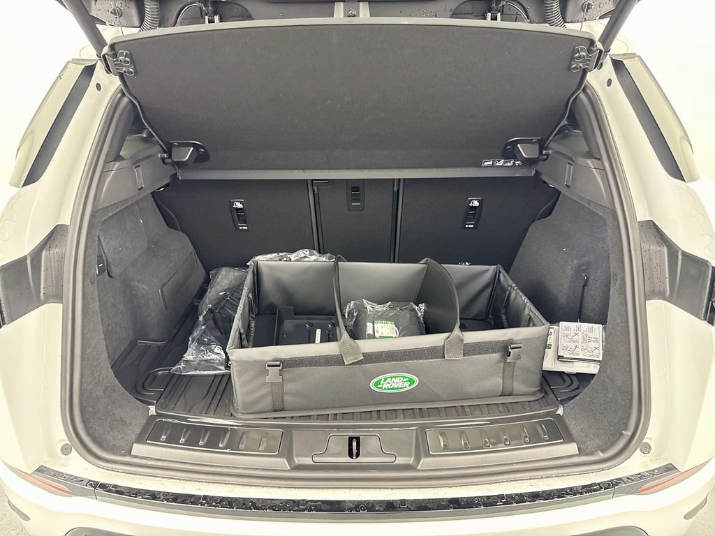 New 2026 Fuji White Land Rover Core S image 27