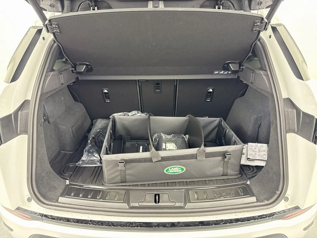 New 2026 Fuji White Land Rover Core S image 27