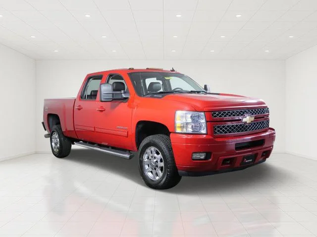 Used 2012 Red Chevrolet LT image 1