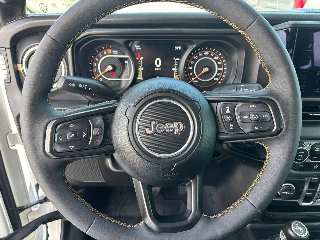Used 2024 White Jeep Texas Trail image 14