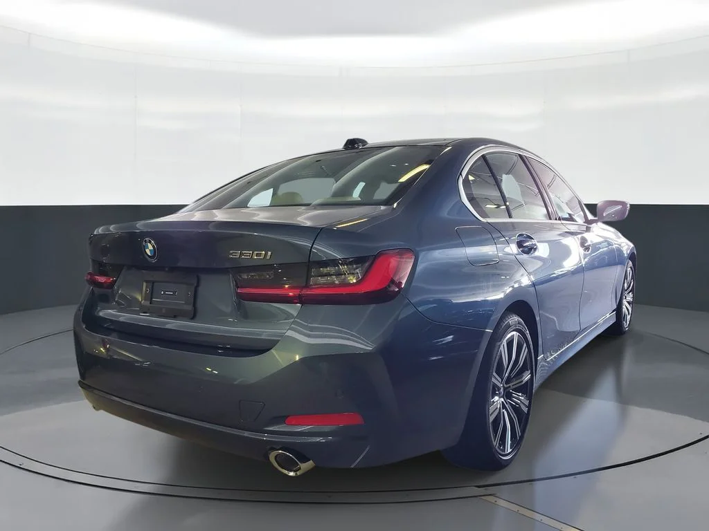 Used 2026 Blue BMW 330i image 3