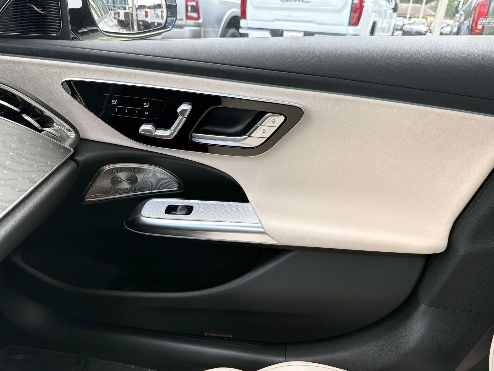 New 2027 Polar White Mercedes-Benz E 450 4MATIC® Sedan image 23