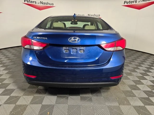 Used 2016 Blue Hyundai SE image 7