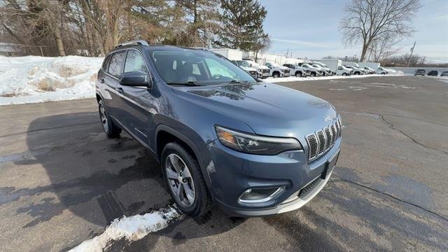 Used 2019 Jeep Cherokee Limited with VIN 1C4PJMDX8KD459265 for sale in Painesville, OH