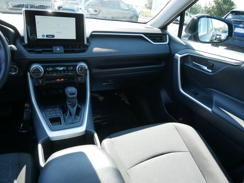 Certified Used 2025  Toyota XLE image 14