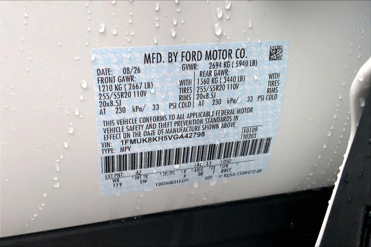 New 2027 Star White Metallic Tri-Coat Ford ST-Line image 12
