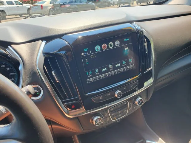 Used 2018 Silver Chevrolet LT image 26