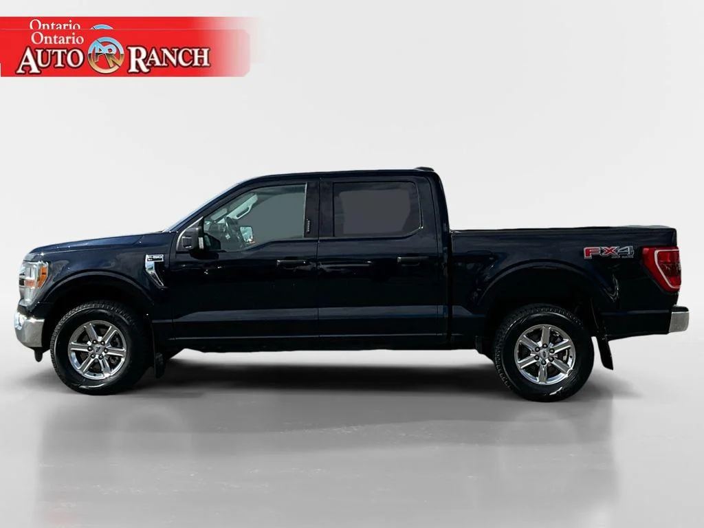 Used 2021 Antimatter Blue Metallic Ford XLT image 2