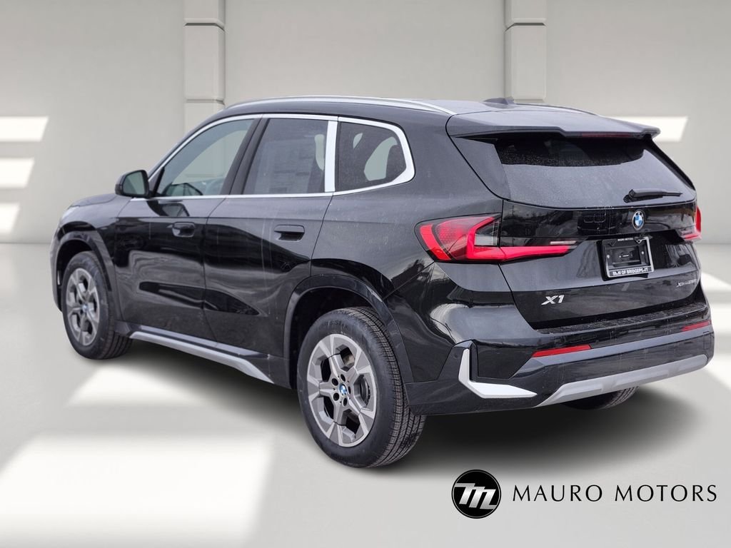 Used 2026 Black BMW xDrive28i image 5