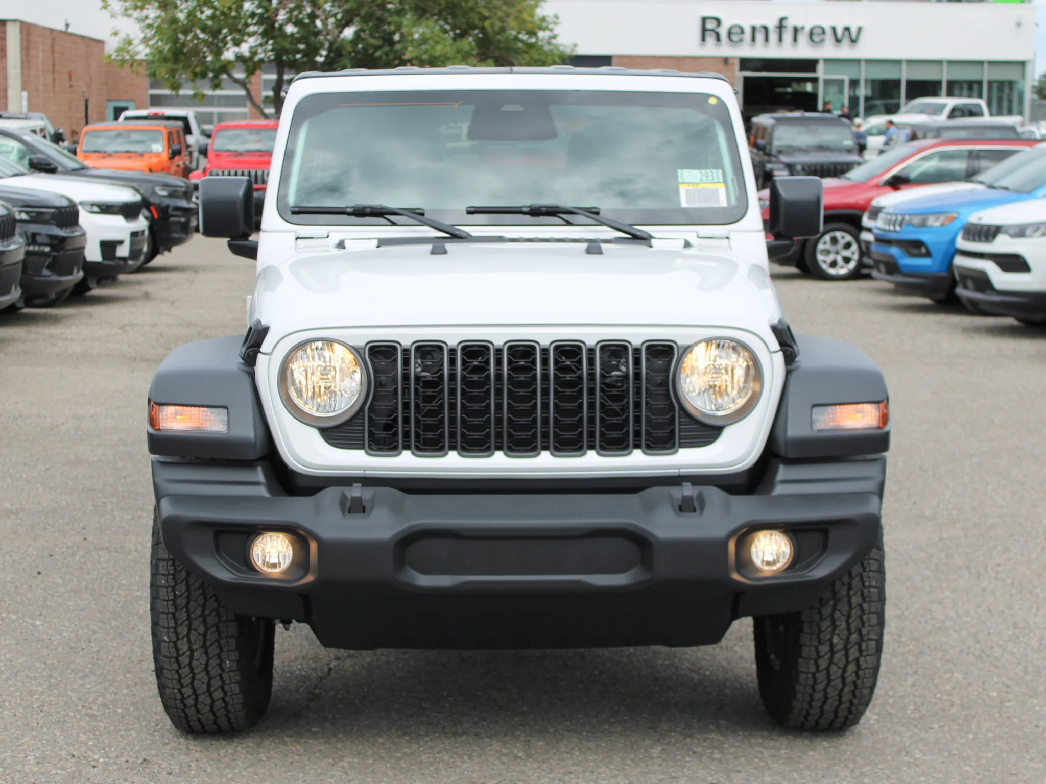 Used 2025 White Jeep Sport S* 4 Door 4x4, Safety Group, Remote Start, Heated Seats, Alpine Audio image 6