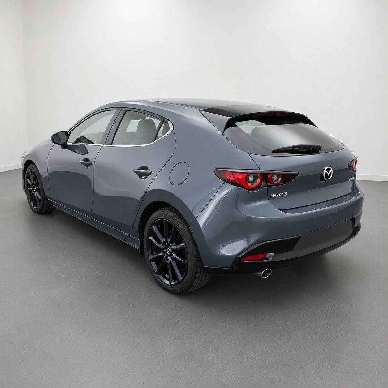 Used 2022 Polymetal Gray Metallic Mazda Carbon Edition image 2
