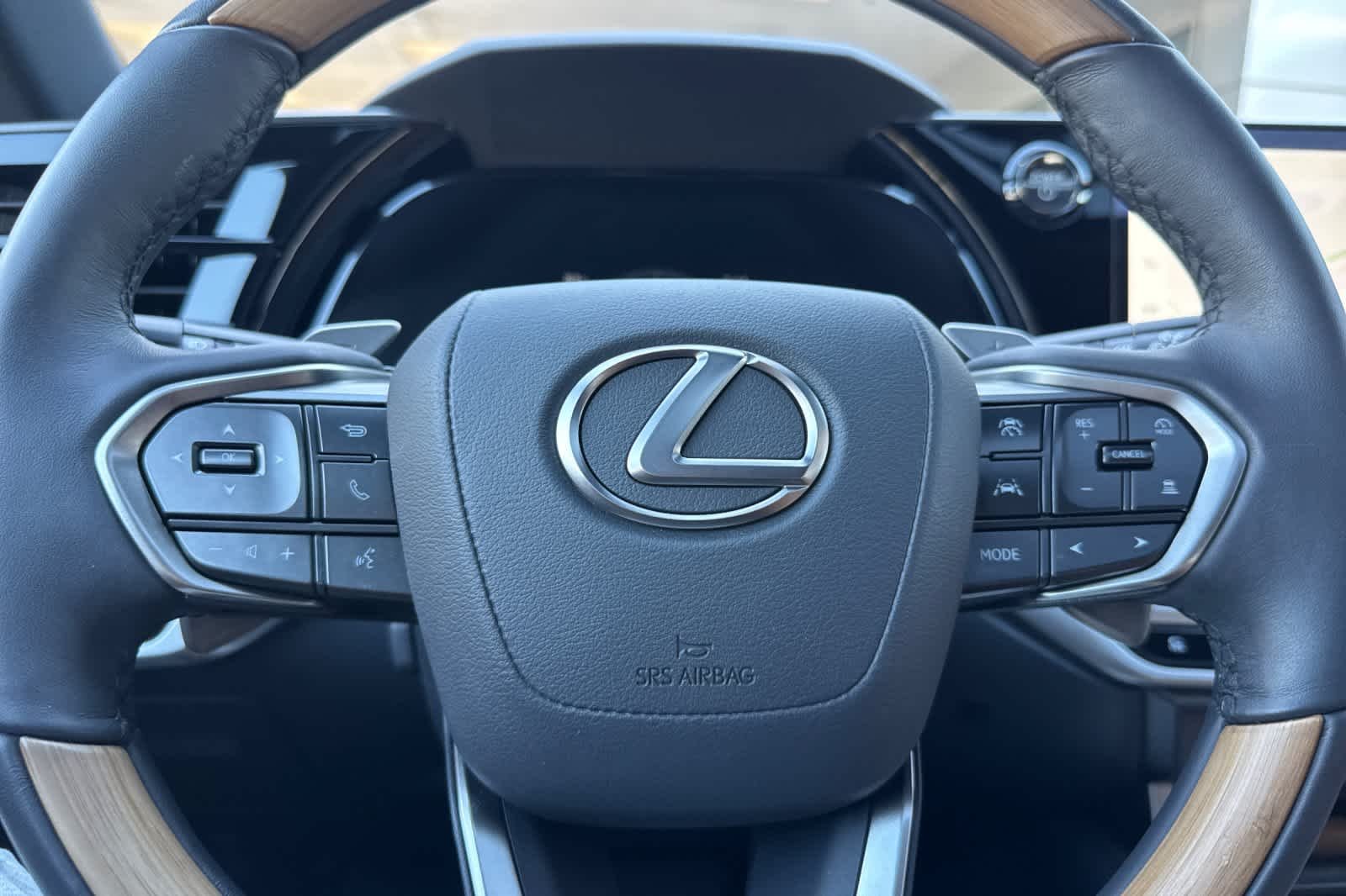 Certified Used 2026 Iridium Lexus Premium image 25