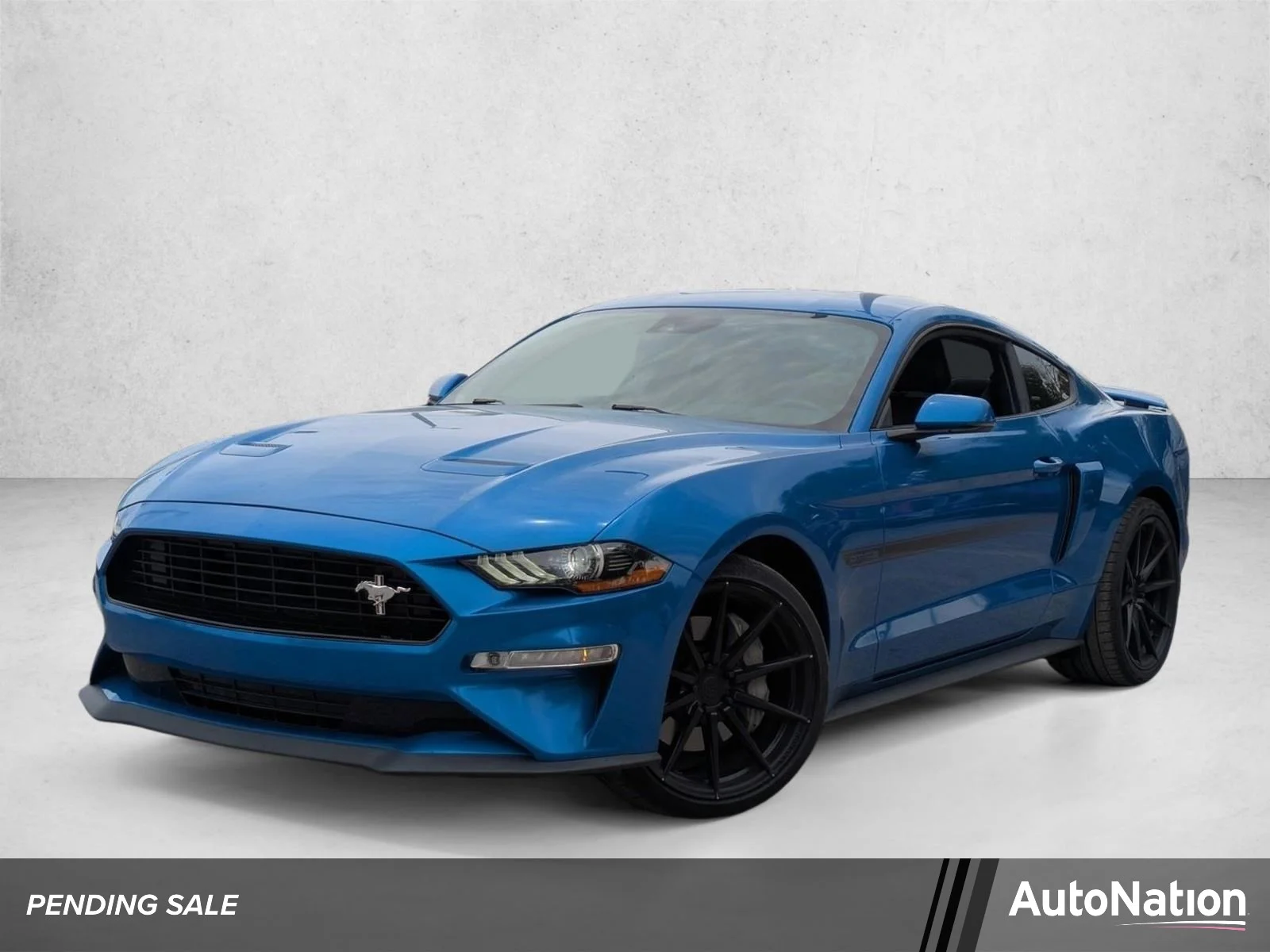 Used 2020 Velocity Blue Metallic Ford GT Premium image 1