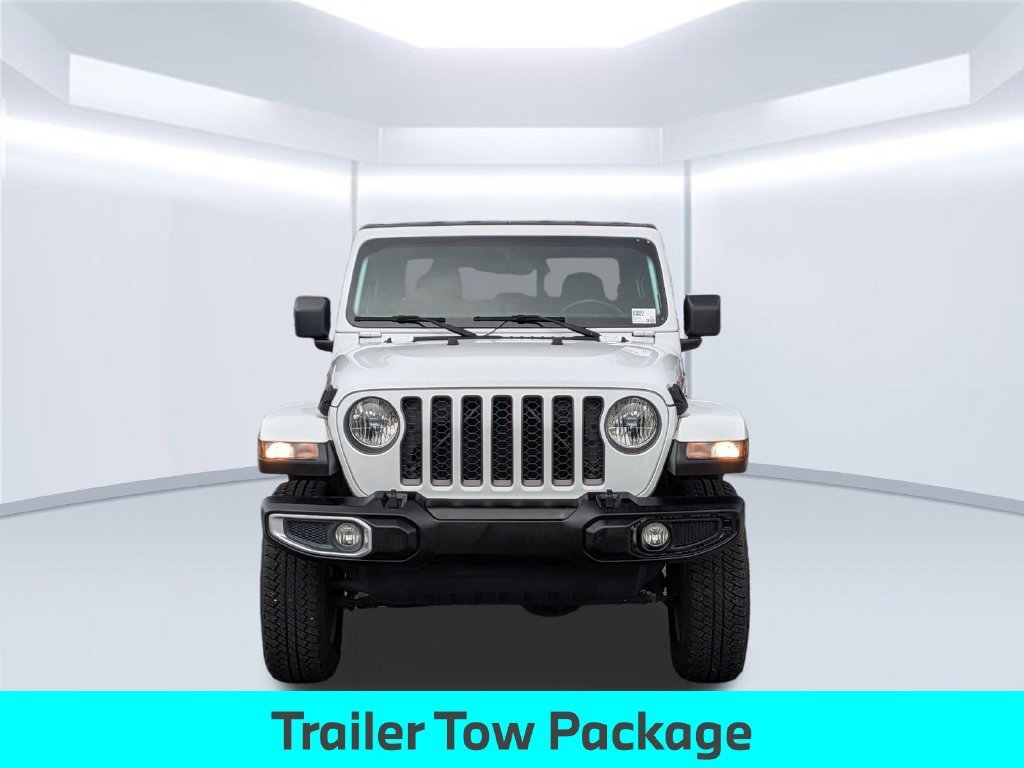 Used 2020 White Jeep Altitude image 12