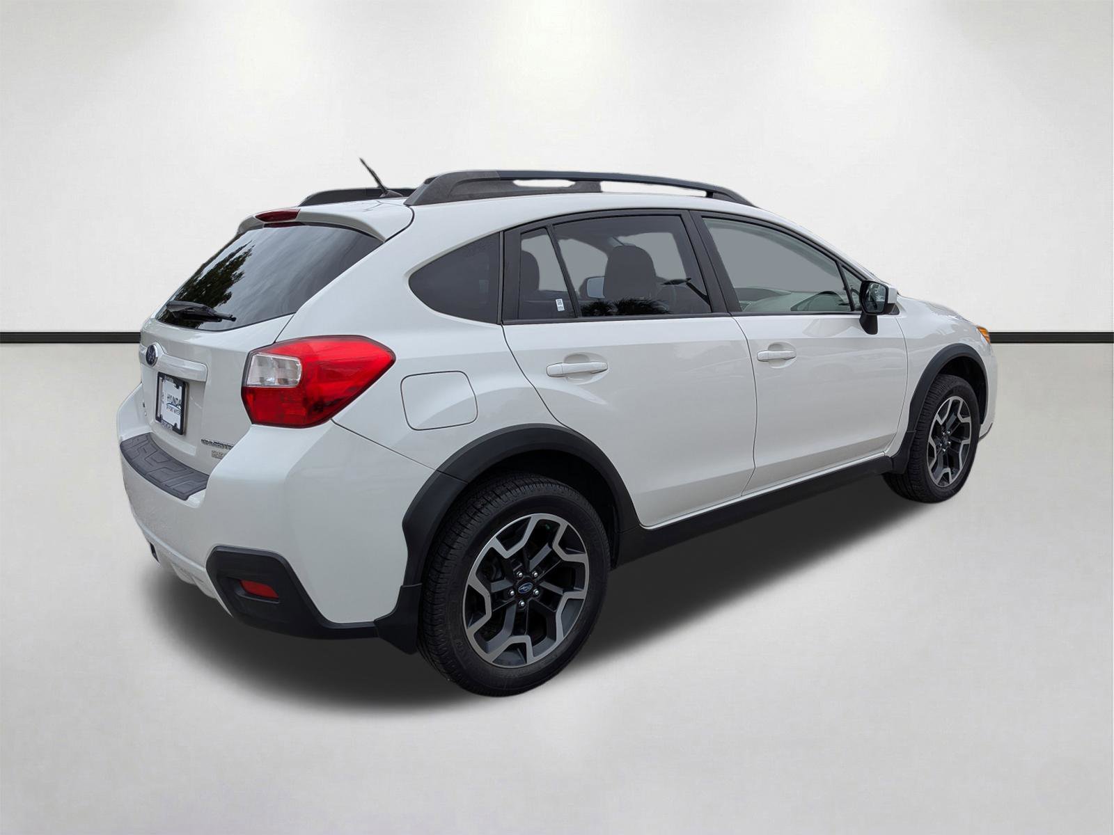 Used 2017 Crystal White Pearl Subaru Premium image 4