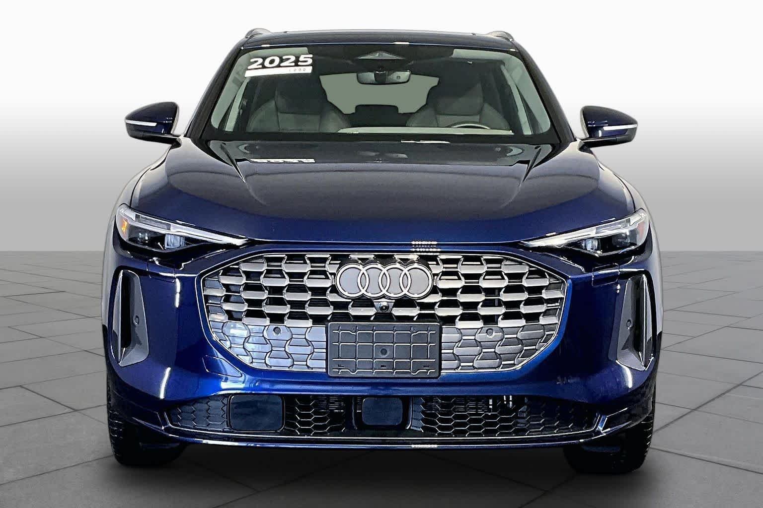 Used 2025 Navarra Blue Metallic Audi Premium Plus image 3