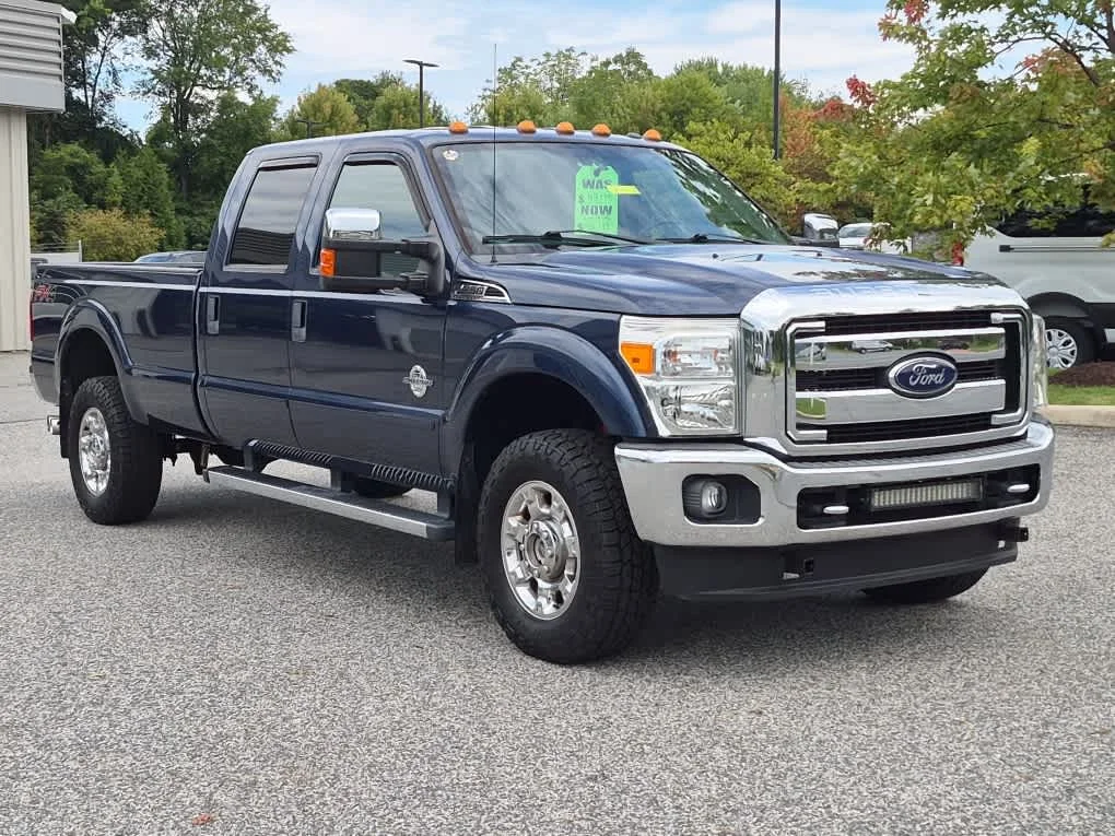 Used 2016 Blue Jeans Metallic Ford XLT image 2