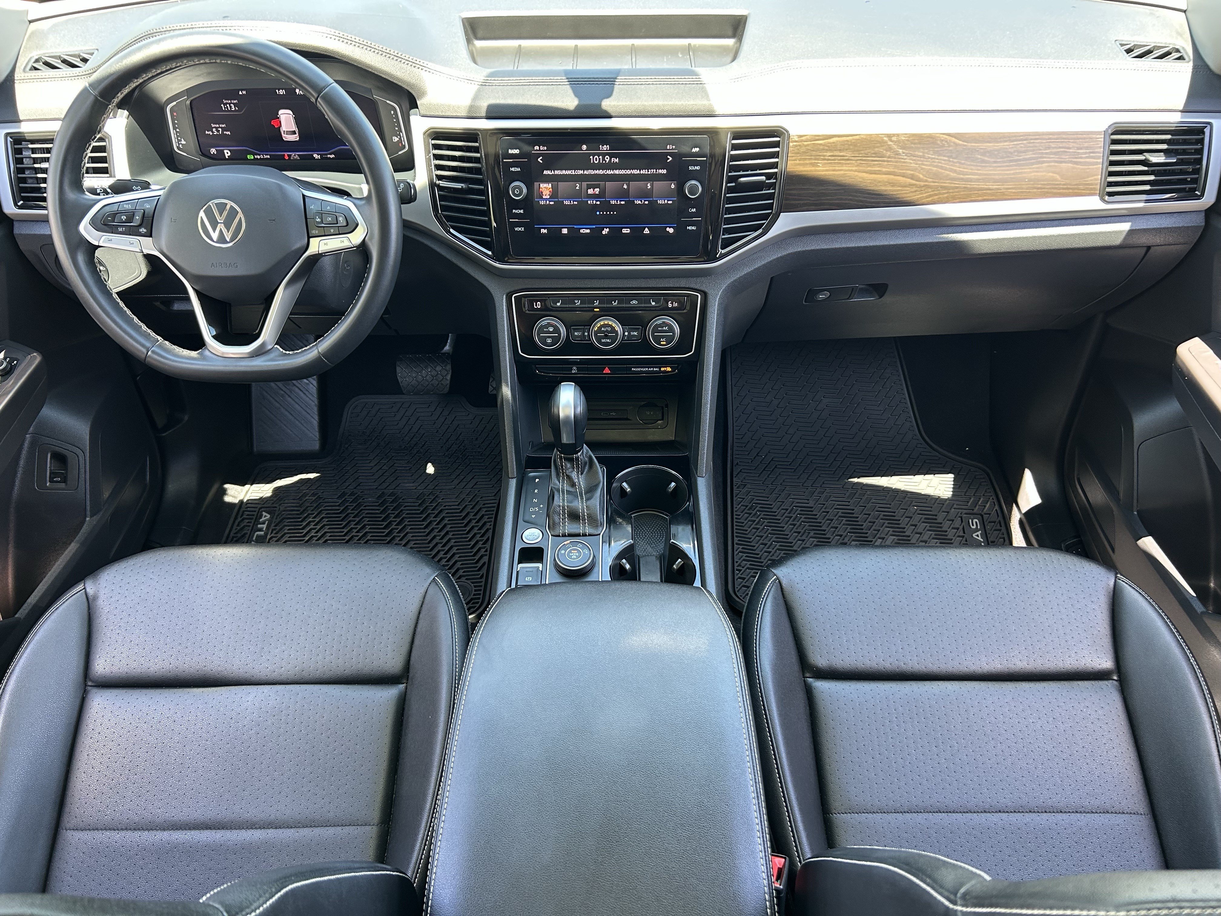 Used 2023 White Volkswagen 3.6L V6 SE w/Technology image 13