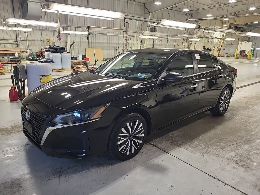 2024 Nissan Altima SV
