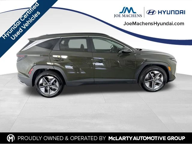 Used 2025 Green Hyundai SEL Convenience image 5