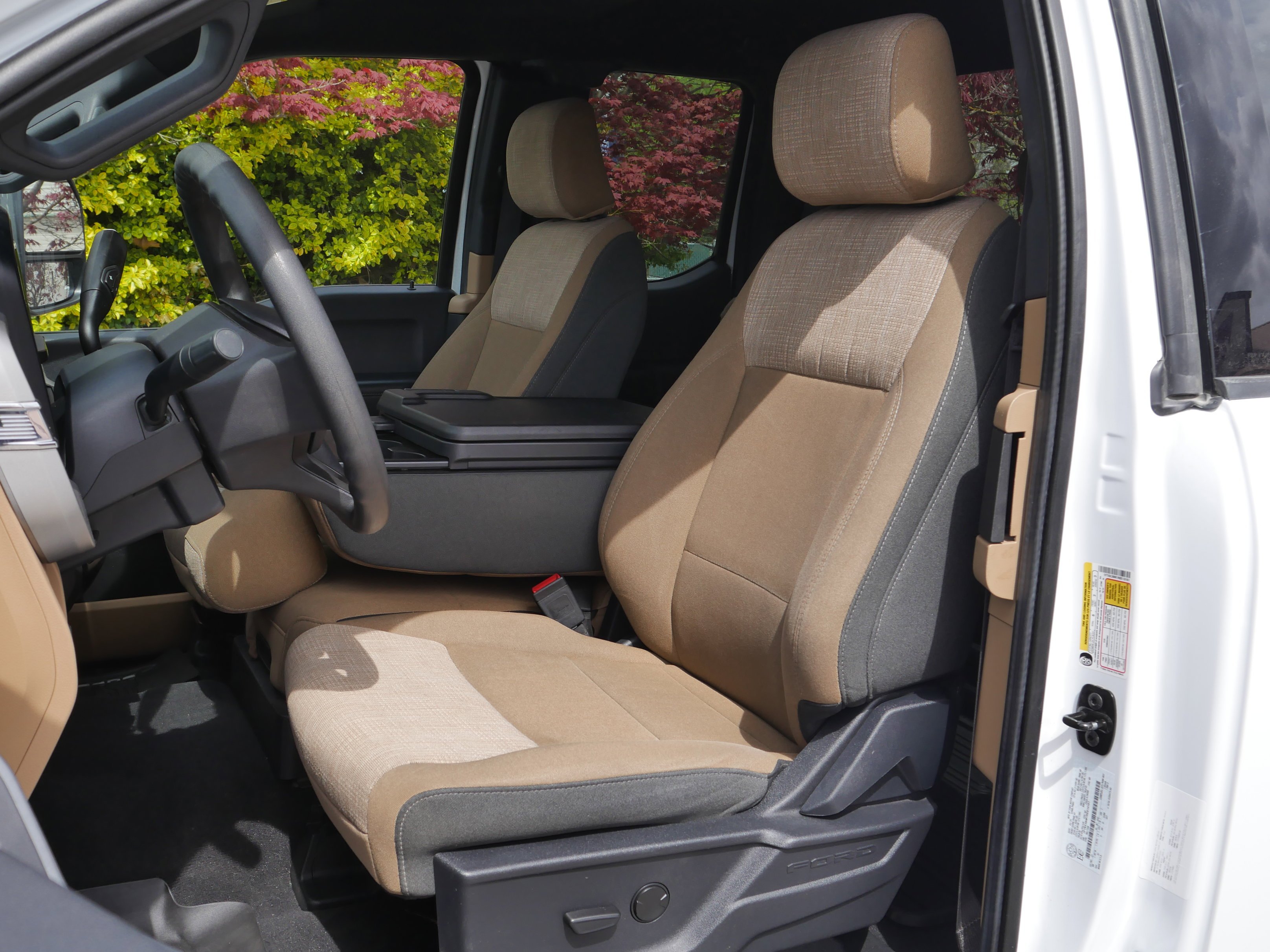 2024 Ford F-350 Super Duty XLT - Photo 32