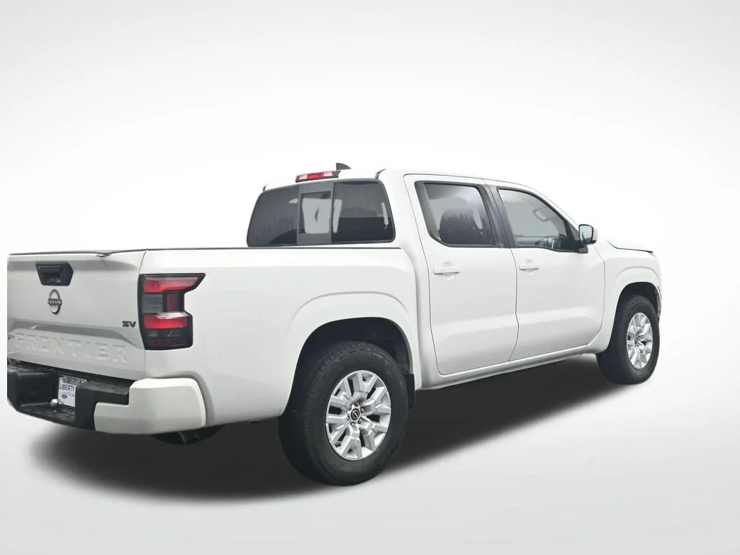 Used 2022 White Nissan SV image 6