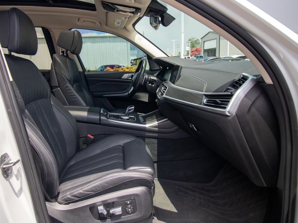 2021 BMW X7 40i - Photo 17
