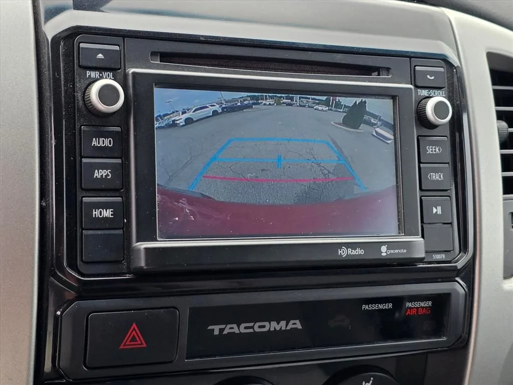 Used 2015 Red Toyota Base image 5